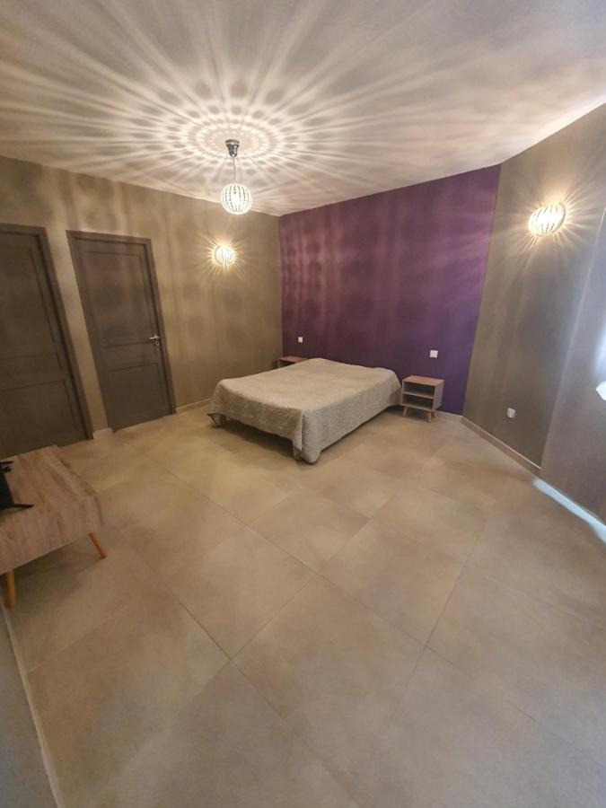 Bienvenue A L Hacienda Villa Magalas ภายนอก รูปภาพ