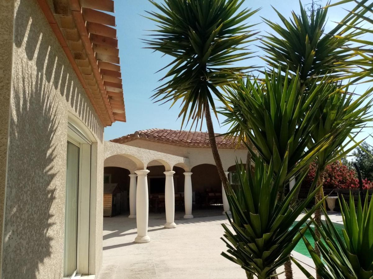 Bienvenue A L Hacienda Villa Magalas ภายนอก รูปภาพ